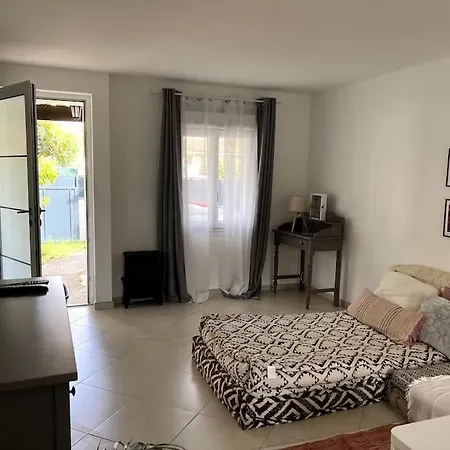 Jolie Maison T4 Avec Piscine Et Climatisation *